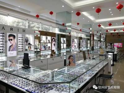 欽州眼鏡城六周年店慶掀熱潮，免費領鏡引市民蜂擁而至