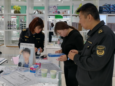 規(guī)范隱形眼鏡市場 守護(hù)消費者視力健康——伊寧市市場監(jiān)管局持續(xù)開展專項檢查行動